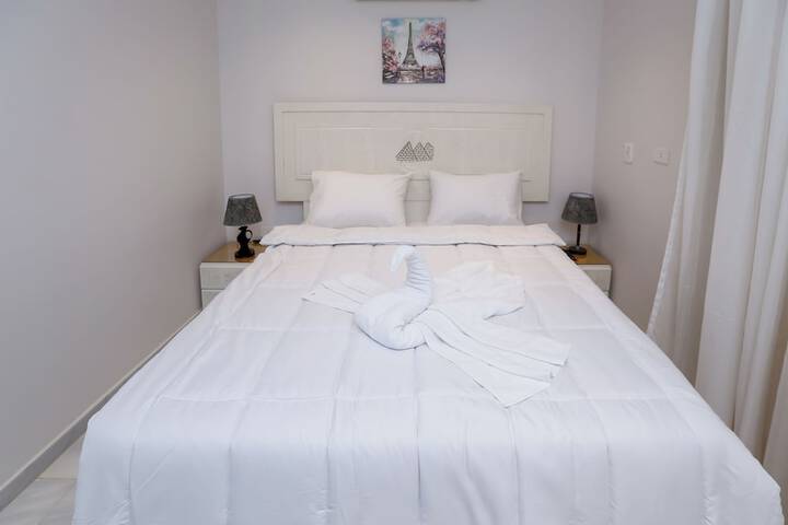 Room 4 of 42