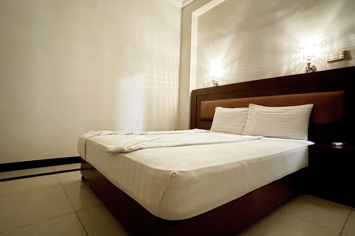 Room 35 of 67