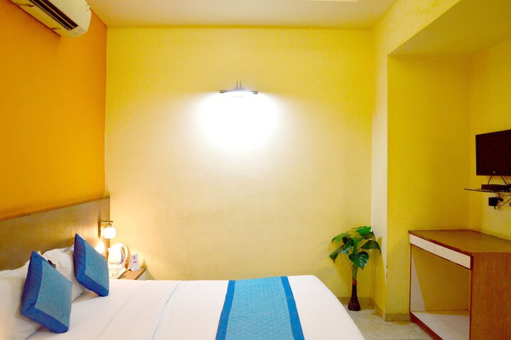 Room 5 of 30