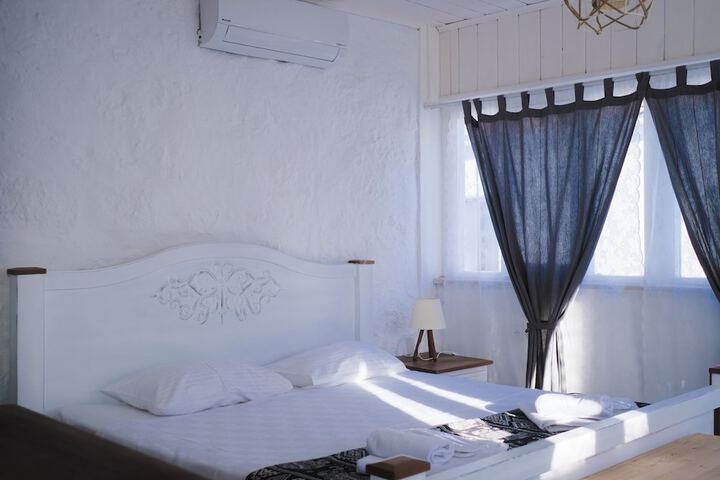 Room 42 of 79