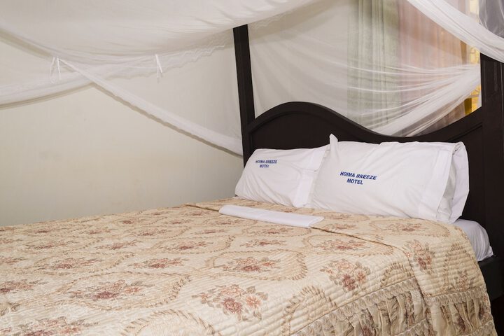 Room 4 of 55