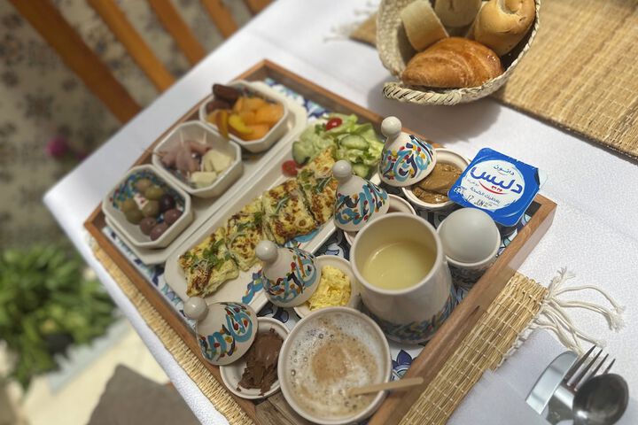 Breakfast/Coffee Service 25 of 28