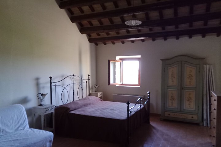 Room 8 of 37