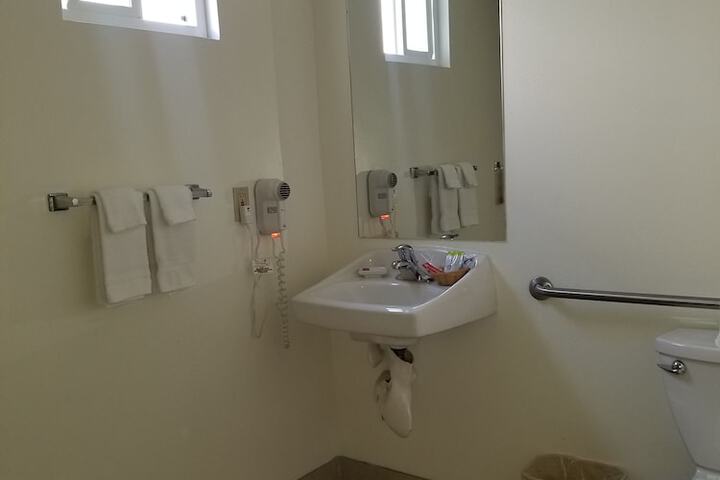 Room 15 of 24