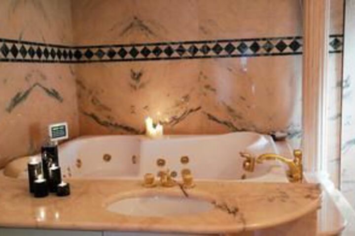 Hot Tub 106 of 134