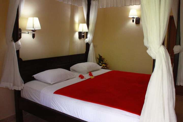 Room 6 of 75