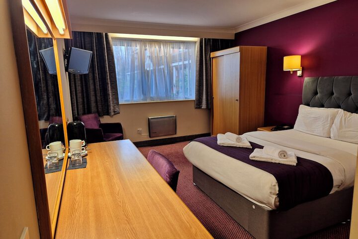 Room 17 of 64