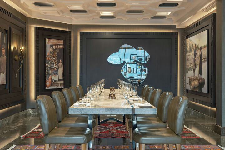 Dining 179 of 256