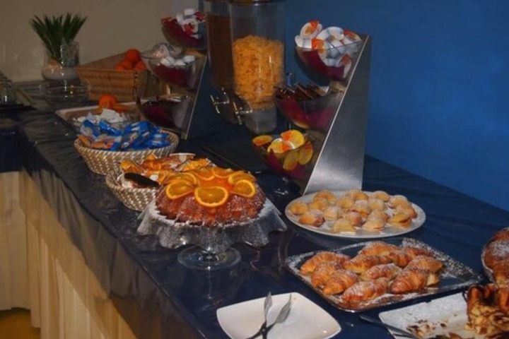 Dining Photos