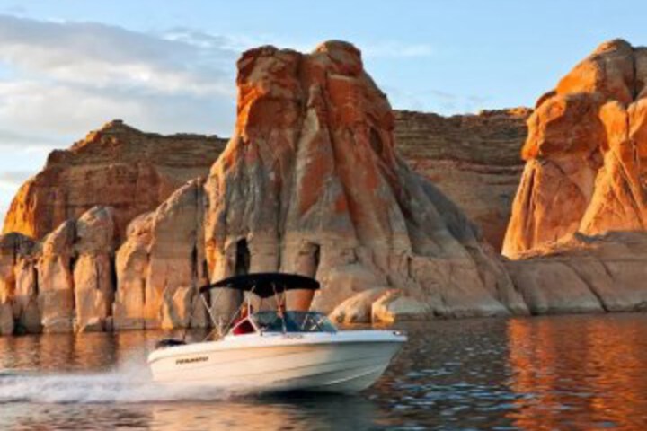 Exterior of Wahweap Marina