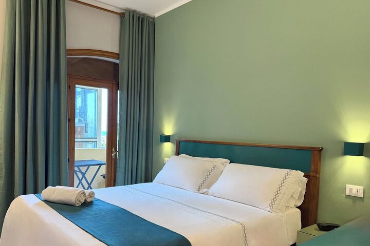 Room 80 of 184