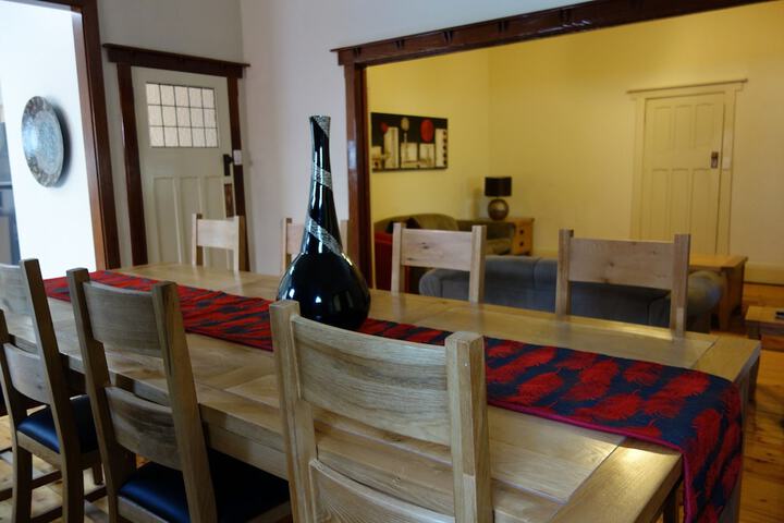 Room 13 of 34