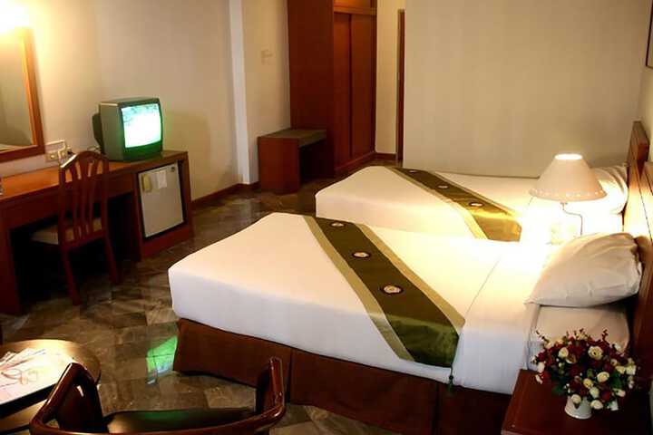 Room 9 of 43