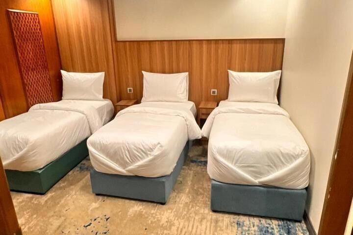 Room 26 of 32