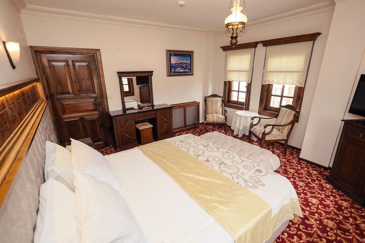 Room 17 of 53