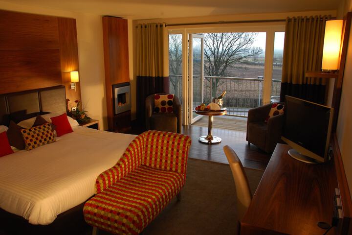 Room 22 of 126