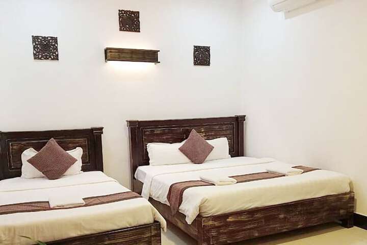 Room 15 of 36