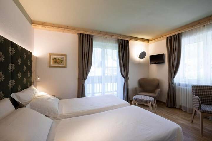 Room 15 of 55