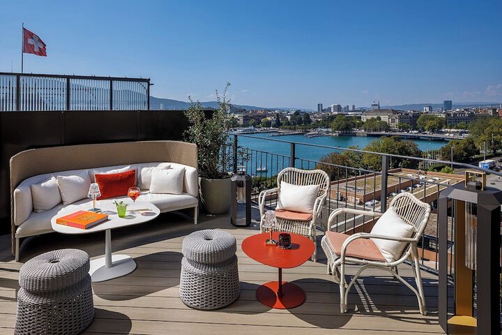 Terrace/Patio 58 of 60
