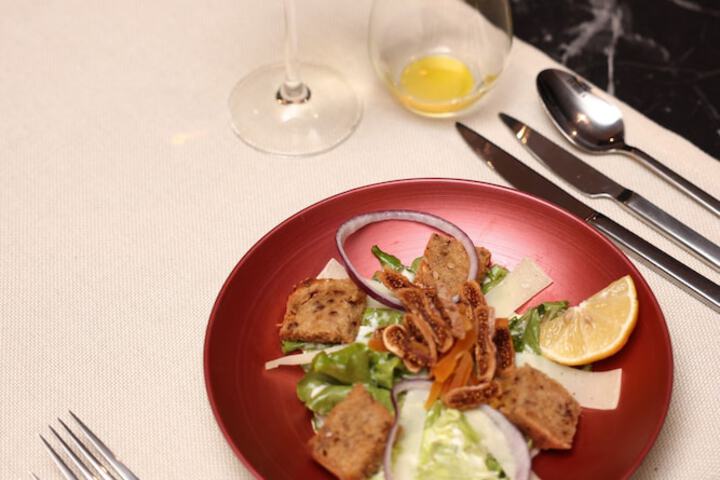 Dining 57 of 84
