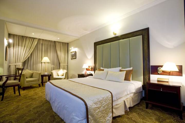Room 26 of 259