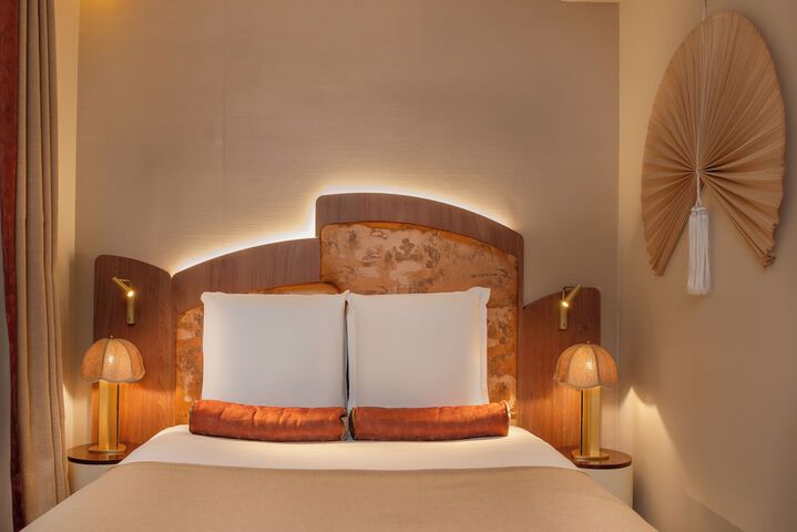 Room 16 of 41