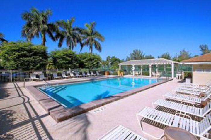 Pool 53 of 63