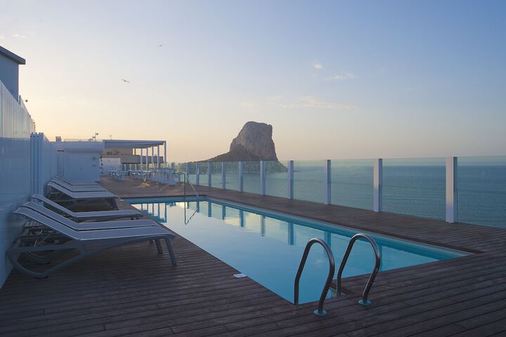 Pool Hotel