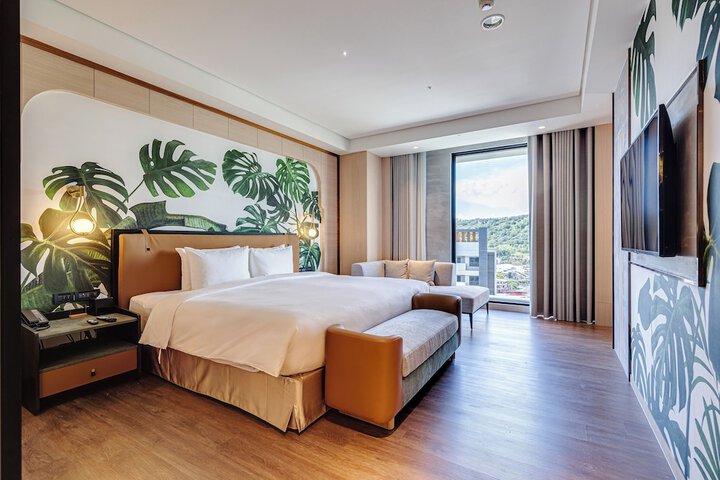 Room 16 of 85