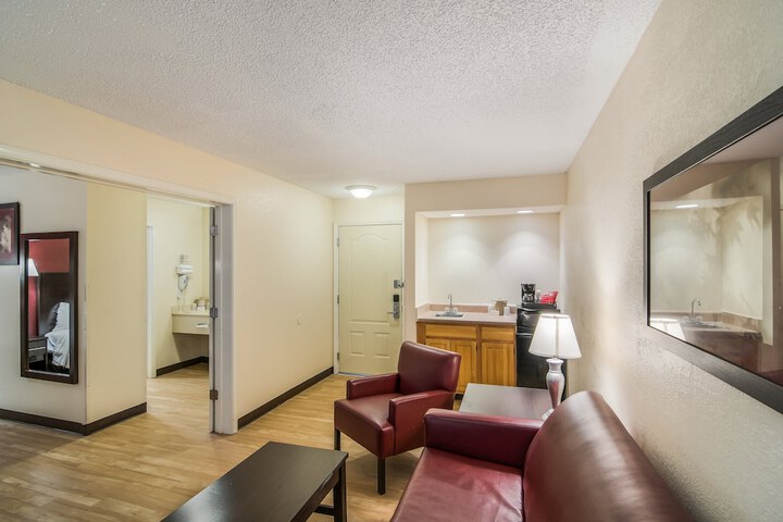 Room 15 of 39