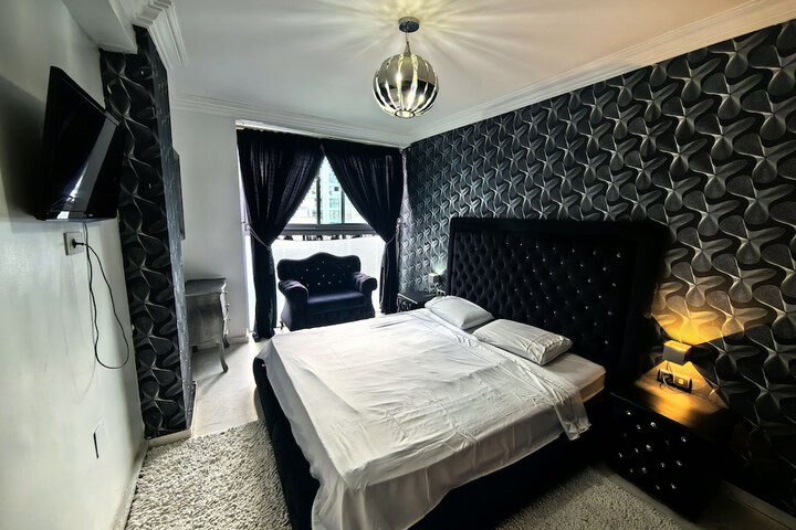 Room 50 of 404