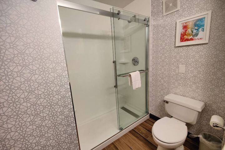 Bathroom shower