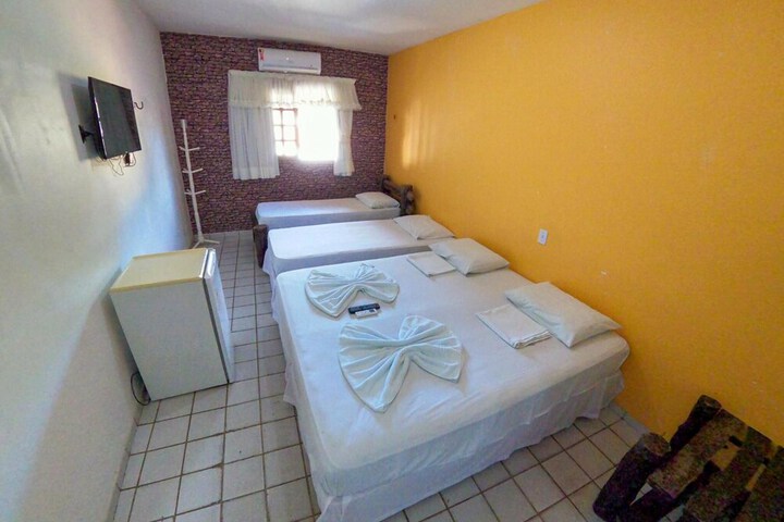 Room 14 of 40