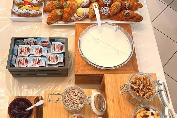 Breakfast/Coffee Service 53 of 62