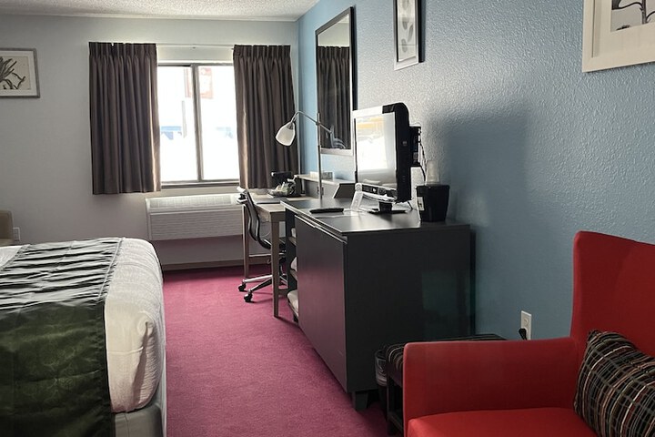 Room 5 of 51