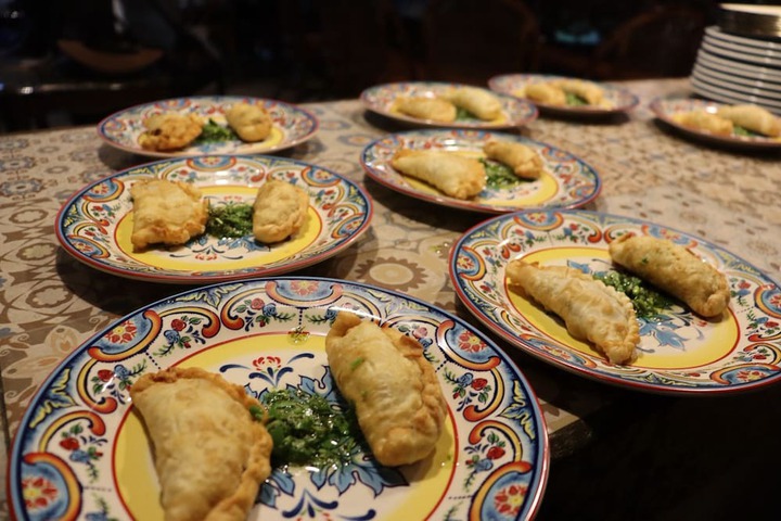 Dining 40 of 62
