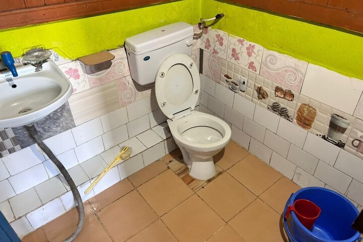 Room 5 of 15