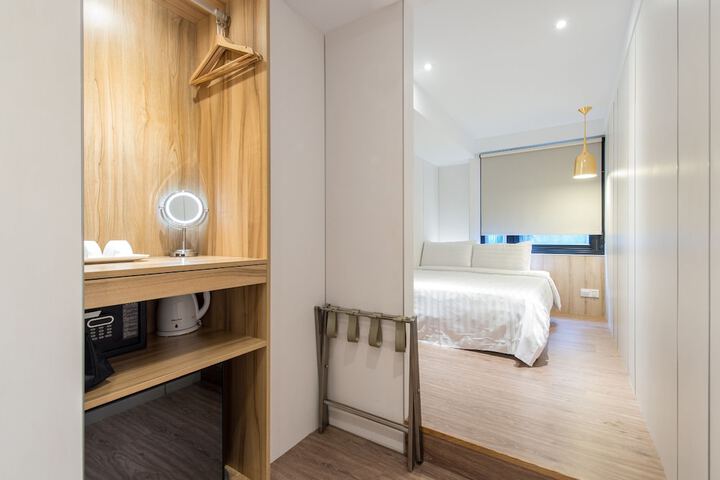 Room 12 of 47