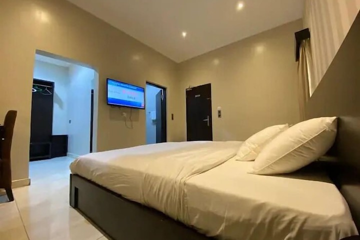 Exclusive No8 Boutique Hotel