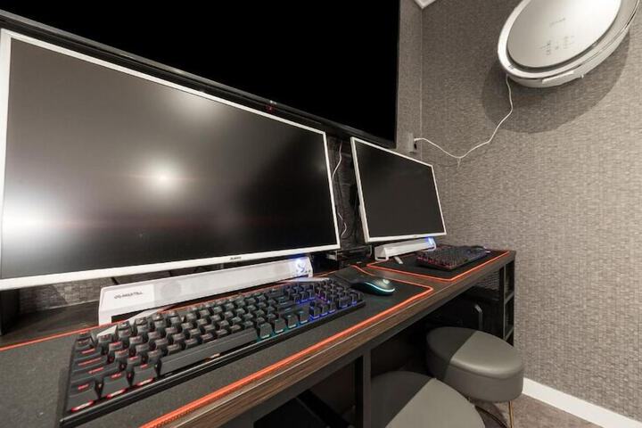Room 17 of 26