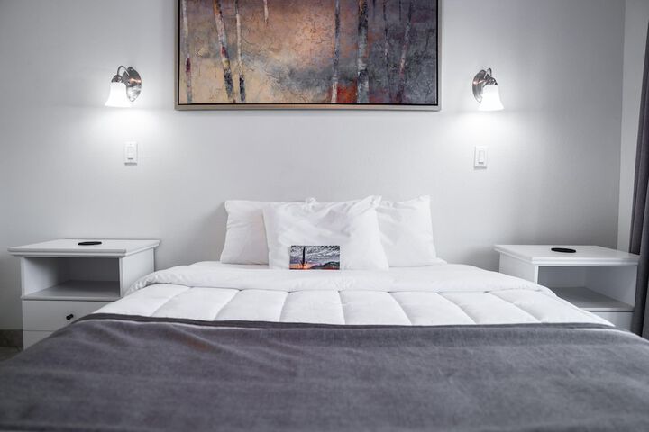 Room 2 of 24