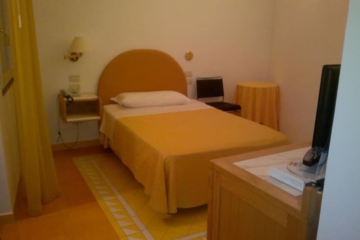 Room 5 of 55