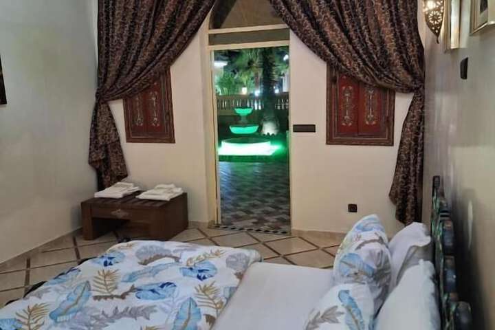 Room 34 of 96