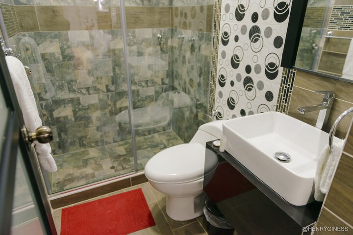 Room 12 of 19