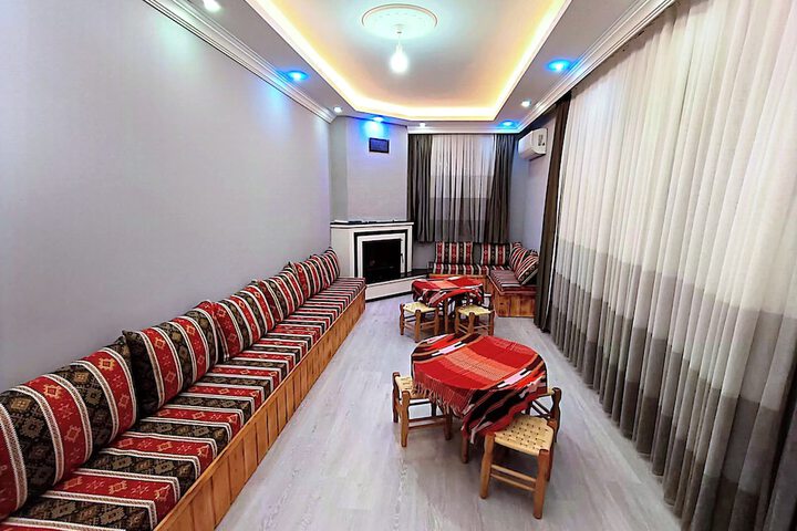 Room 13 of 30