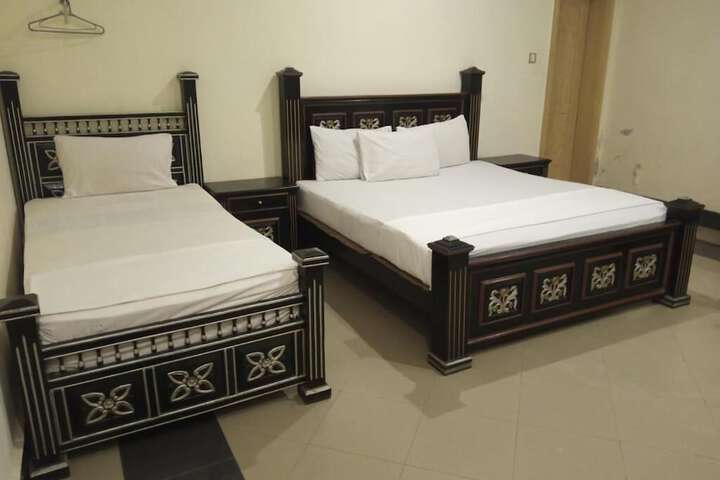 Room 13 of 24