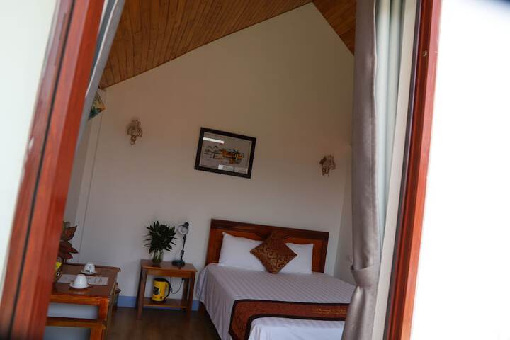 Room 9 of 56