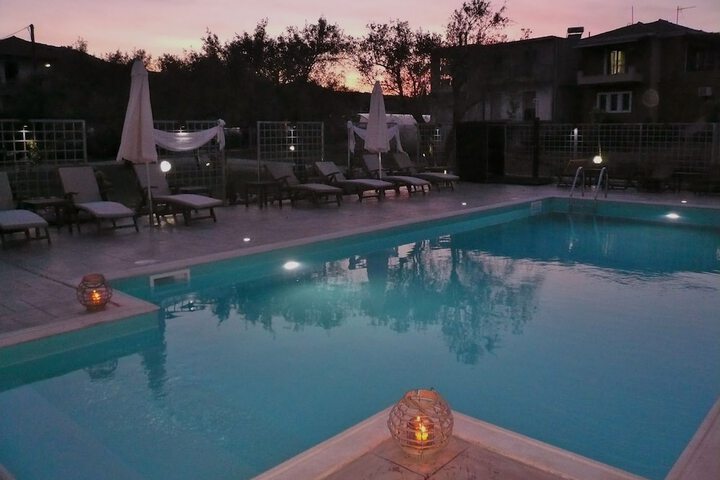 Pool 40 of 57
