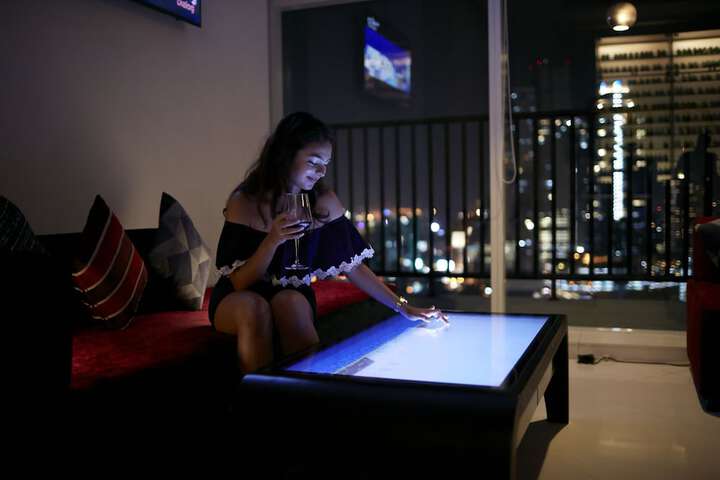 Lounge 61 of 74