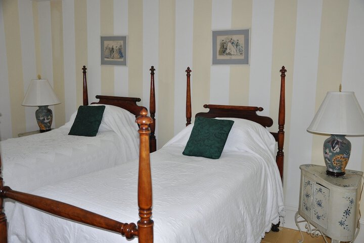Room 3 of 15